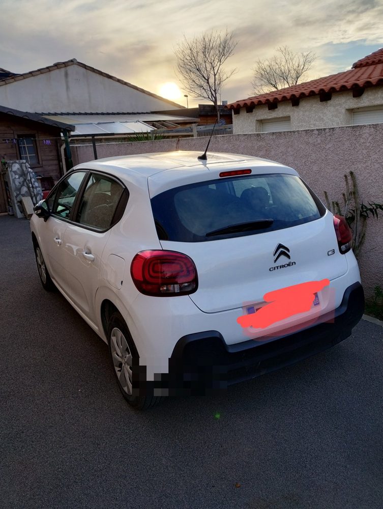 Citroën C3 accidentée rachetée en l'état